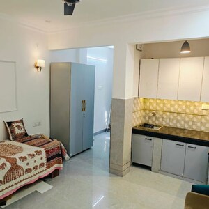 1 RK Builder Floor For Rent in Greenwood City, Sector 40