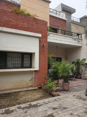2 BHK Builder Floor For Rent in Bhai Randhir Singh Nagar