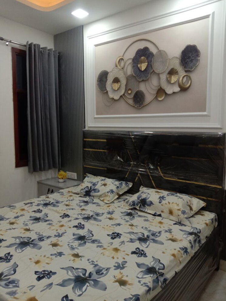  Parking, dwarka mor 2 Bedroom 560 Sq.Ft. Builder Floor In Dwarka Mor Delhi 9726434