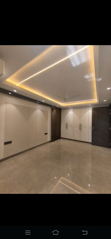 Room in 4 BHK Builder Floor at Greater Kailash I – for Sale