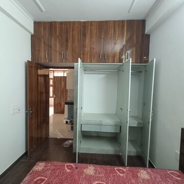 Furnished Amenities in 2 BHK Builder Floor at Mall Fifty One, Indira Colony – for Rent