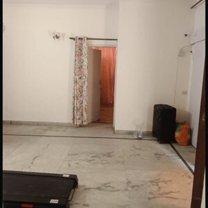 Room in 2 BHK Builder Floor at Sector 51 – for Rent