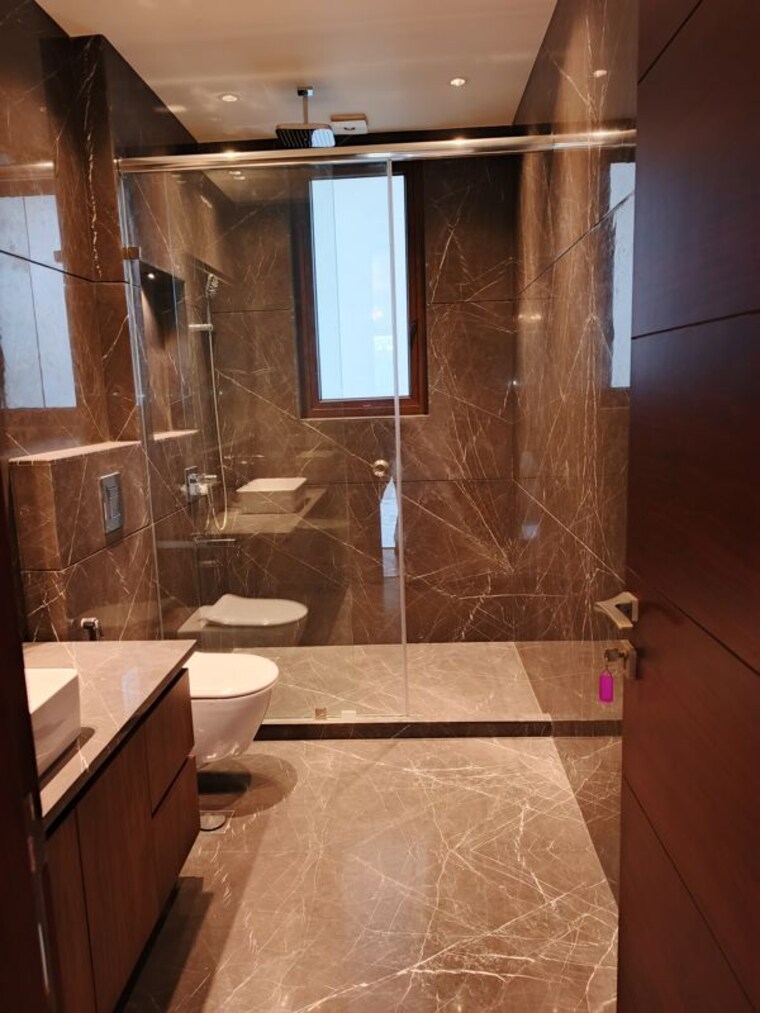 Attached Bathroom, defence colony 4 Bedroom 2100 Sq.Ft. Builder Floor In Defence Colony Delhi 9726447