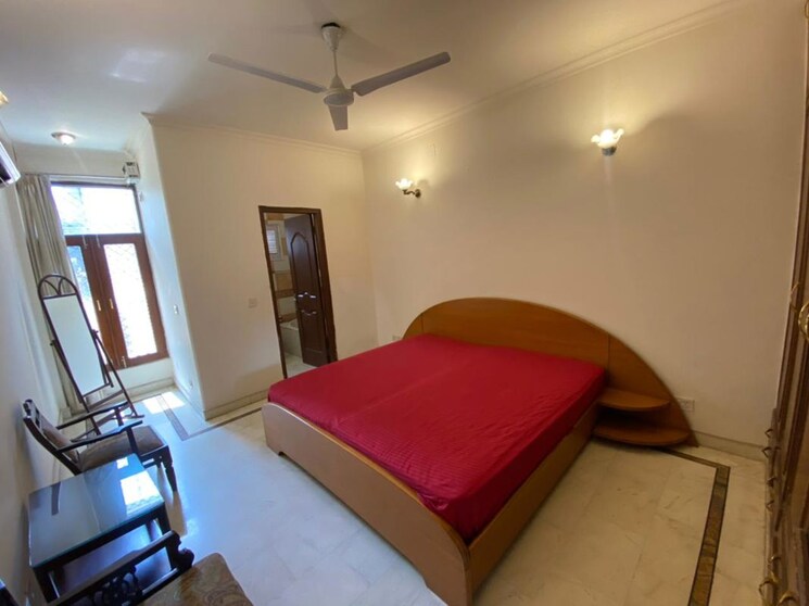 Bedroom, greater kailash i 4 Bedroom 2000 Sq.Ft. Builder Floor In Greater Kailash I Delhi 9726460