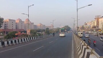  Showroom – Exterior View View at Kamta - for Rent