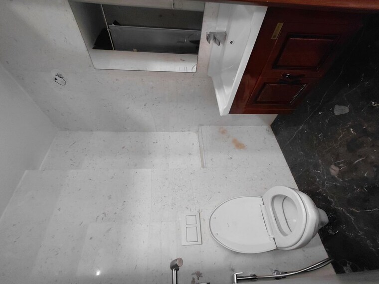 Bathroom, ekta-tripolis 2 Bedroom 775 Sq.Ft. Apartment In Goregaon West Mumbai 9726480