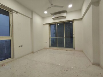 Room in 2 BHK Apartment at Ekta Tripolis, Goregaon West – for Rent