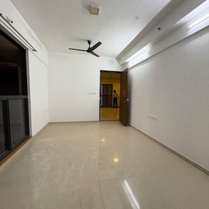 Room in 2 BHK Apartment at Lodha Palava Fresca, Taloja Bypass Road – for Rent