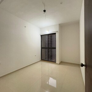 Room in 2 BHK Apartment at Lodha Palava Fresca, Taloja Bypass Road – for Rent