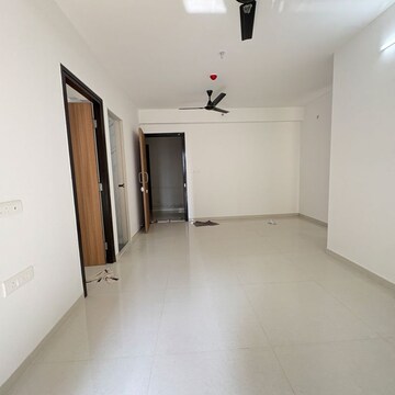 Room in 2.5 BHK Apartment at Lodha Codename Premier, Mangaon – for Rent