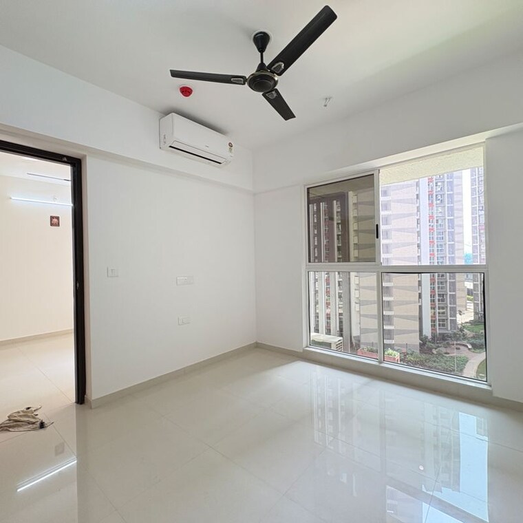 Room, lodha-codename-premier 2.5 Bedroom 756 Sq.Ft. Apartment In Mangaon Thane 9726501
