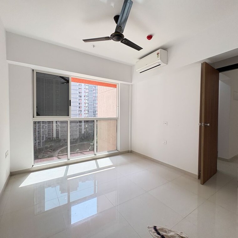 Room, lodha-codename-premier 2.5 Bedroom 756 Sq.Ft. Apartment In Mangaon Thane 9726501