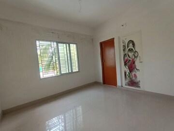 Room in 2 BHK Apartment at Madhyamgram – for Rent