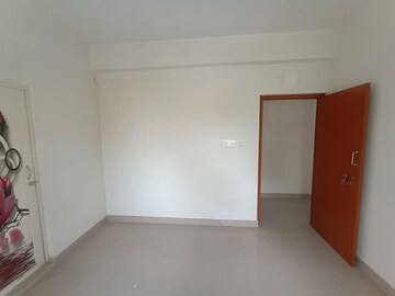 Room in 2 BHK Apartment at Madhyamgram – for Rent