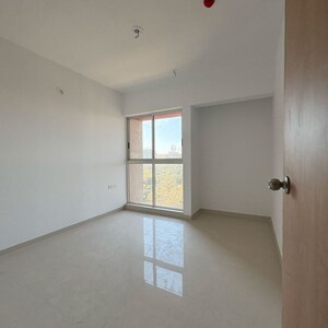 Room in 2.5 BHK Apartment at Lodha Codename Premier, Mangaon – for Rent