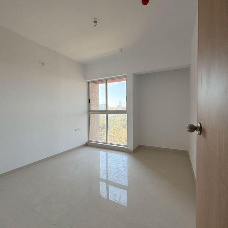 Room, lodha-codename-premier 2.5 Bedroom 656 Sq.Ft. Apartment In Mangaon Thane 9726522