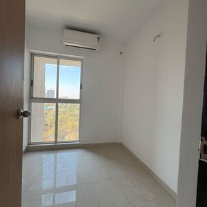 Room in 2.5 BHK Apartment at Lodha Codename Premier, Mangaon – for Rent