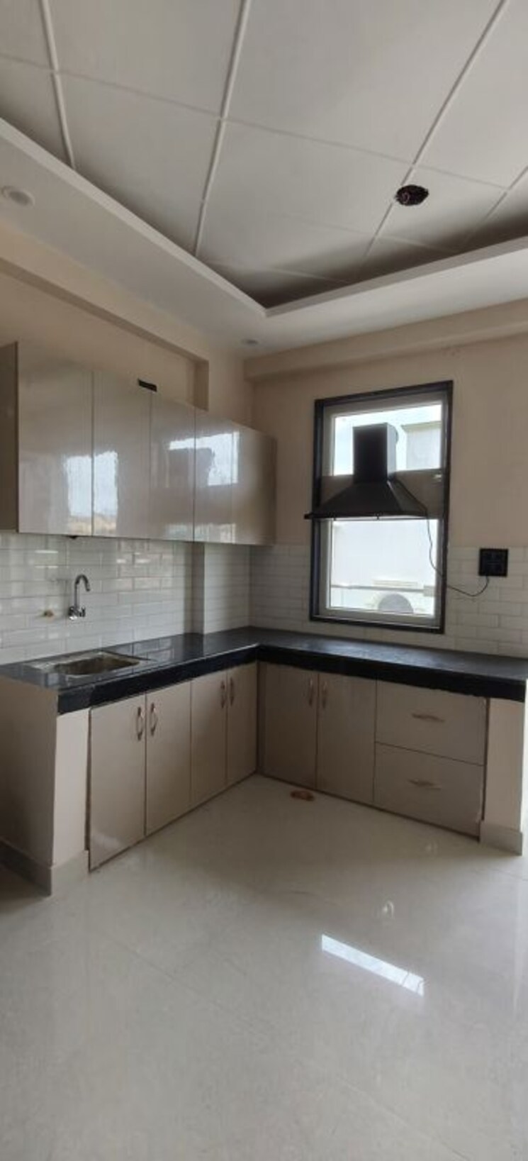 Kitchen, unitech-infospace 1 Bedroom 900 Sq.Ft. Builder Floor In Sector 21 Gurgaon 9726534