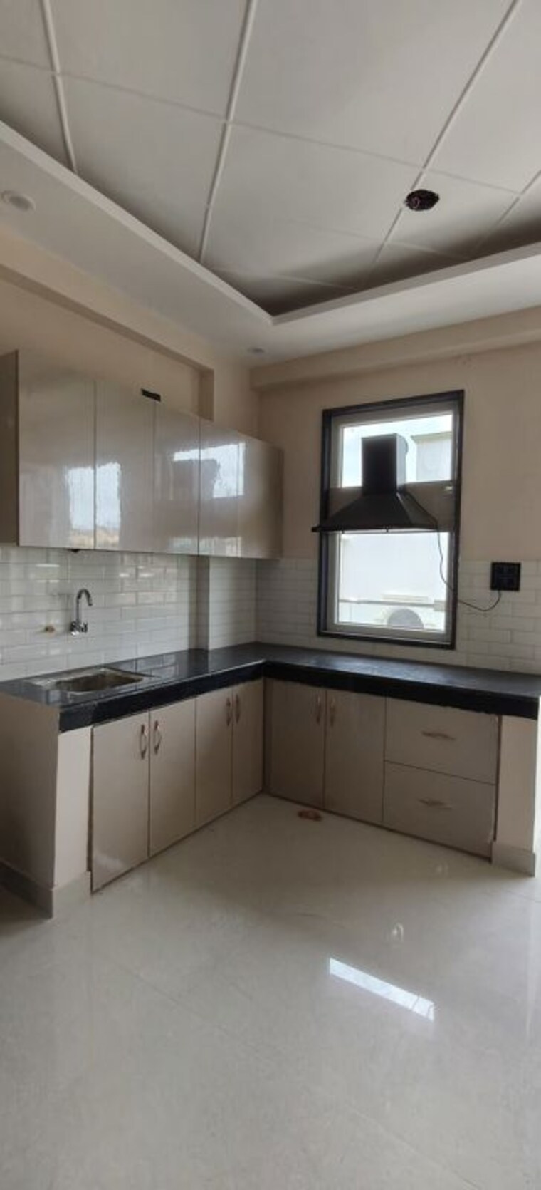 Kitchen, unitech-infospace 1 Bedroom 900 Sq.Ft. Builder Floor In Sector 21 Gurgaon 9726534