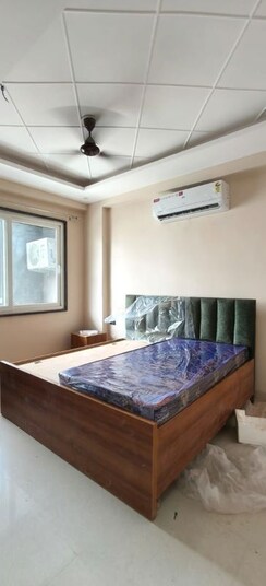 1 BHK + Pooja Room Builder Floor For Rent in Unitech Infospace