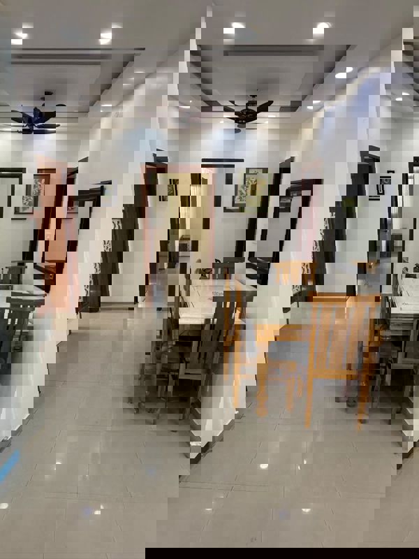 3 BHK + Extra Room Apartment For Rent in Amrapali Crystal Homes