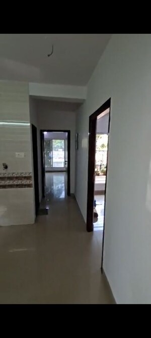 Room in 2 BHK Apartment at Kalina – for Rent