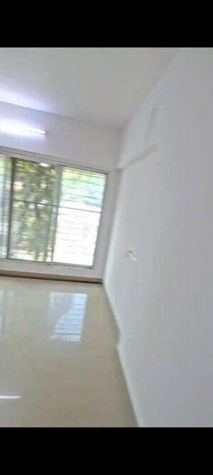 Room in 2 BHK Apartment at Kalina – for Rent