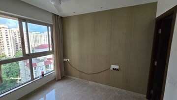 Room in 1 BHK Apartment at Hiranandani Sorrento, Powai – for Rent