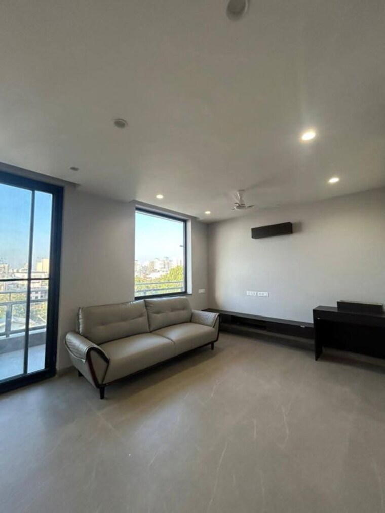 Room, builder-floor 1 RK 800 Sq.Ft. Builder Floor In Sector 28 Gurgaon 9726614