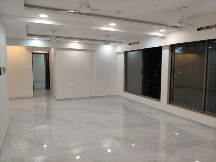 Room, bandra east 4 Bedroom 1400 Sq.Ft. Apartment In Bandra East Mumbai 9726619