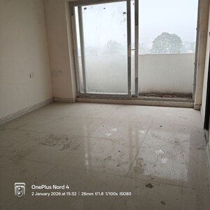 Room in 3 BHK Apartment at Neelkanth Dreamz, Raebareli Road – for Sale