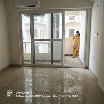 Room in 3 BHK Apartment at Neelkanth Dreamz, Raebareli Road – for Sale