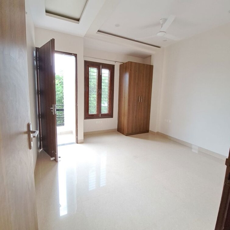 Room, gomti nagar 2 Bedroom 1250 Sq.Ft. Villa In Gomti Nagar Lucknow 9726625