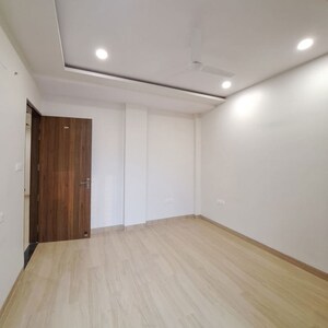 Room in 2 BHK Villa at Gomti Nagar – for Rent