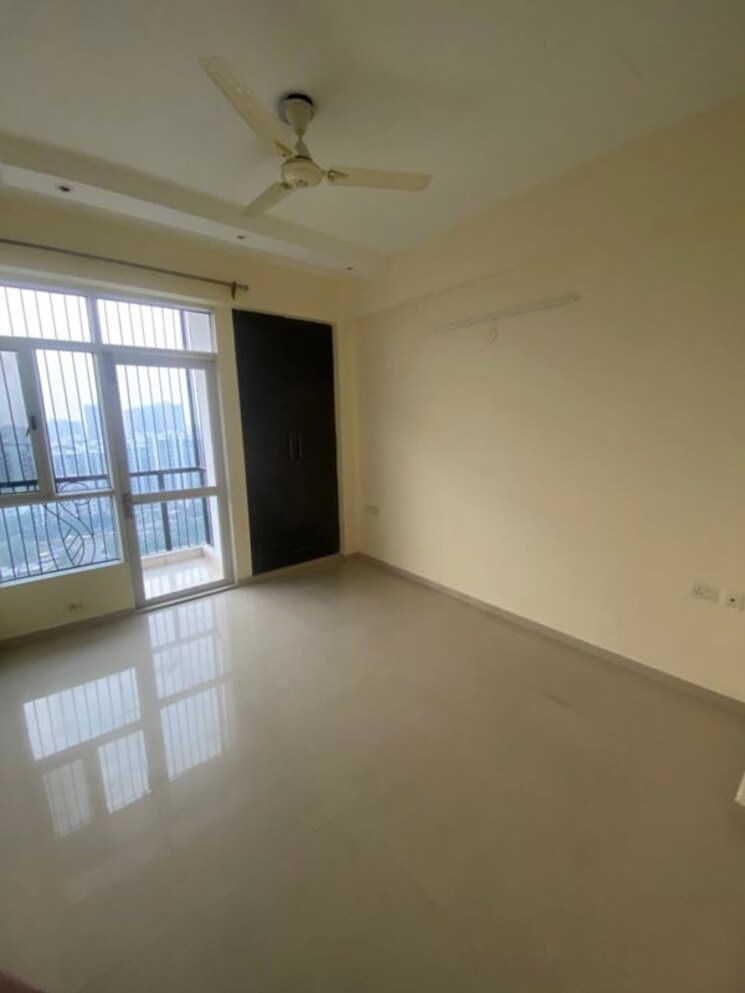 Room, prateek-wisteria 3 Bedroom 1385 Sq.Ft. Apartment In Sector 77 Noida 9726644