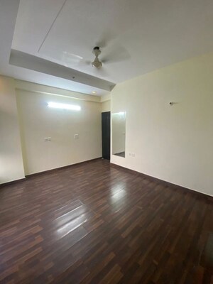 3 BHK Apartment For Sale in Prateek Wisteria, Sector 77
