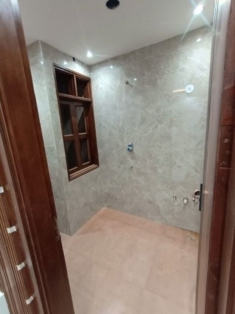 Room, manglapuri 3 Bedroom 1000 Sq.Ft. Builder Floor In Manglapuri Delhi 9726647