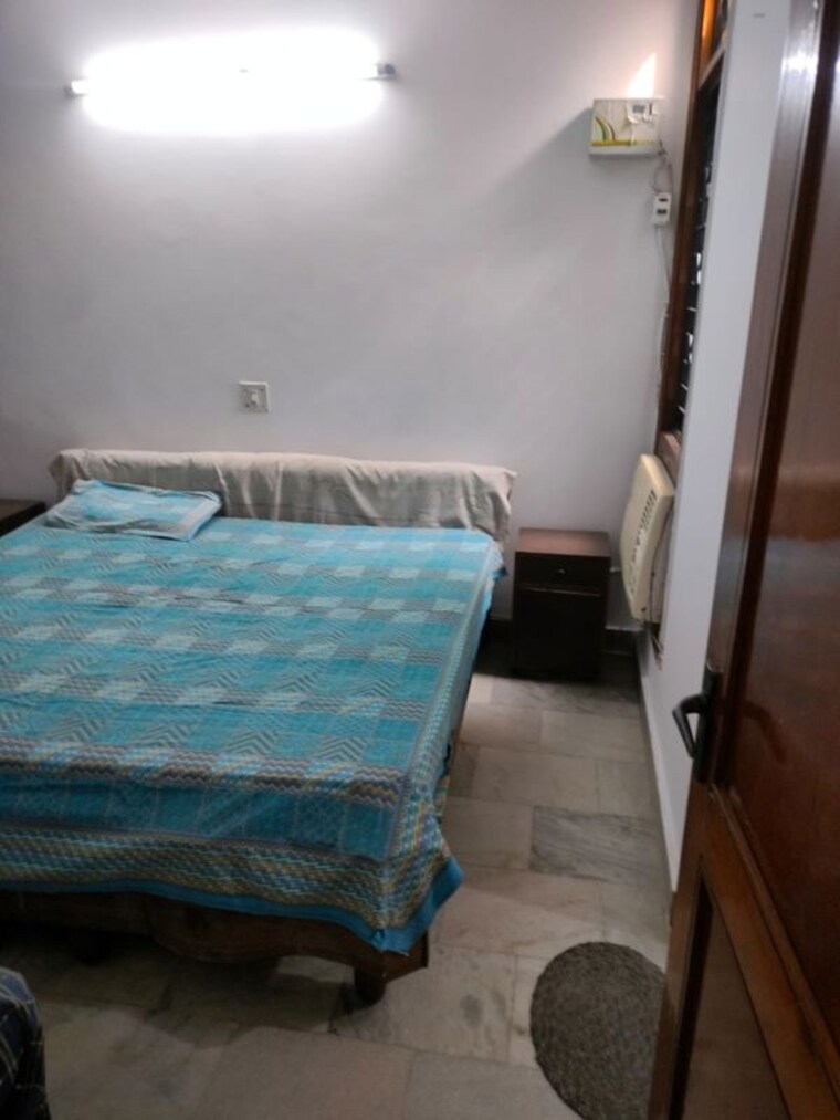 Bedroom, malviya nagar 2 Bedroom 1000 Sq.Ft. Builder Floor In Malviya Nagar Delhi 9726648