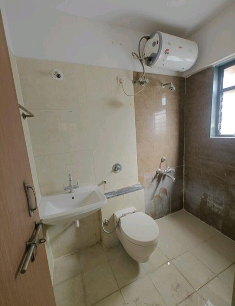 Bathroom, raheja-vistas-phase-3 2 Bedroom 754 Sq.Ft. Apartment In Mohammadwadi Pune 9726655
