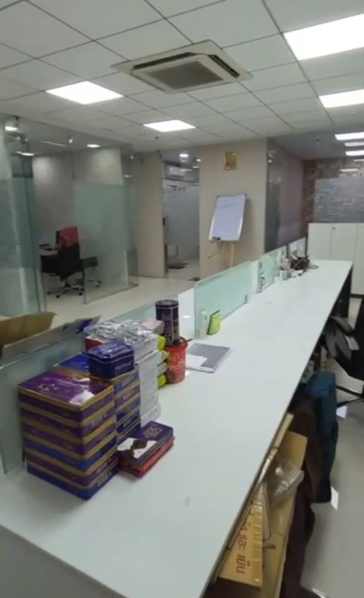 Team Area, arha-omega-business-park Commercial Office Space 900 Sq.Ft. In Wagle Industrial Estate Thane 9726665