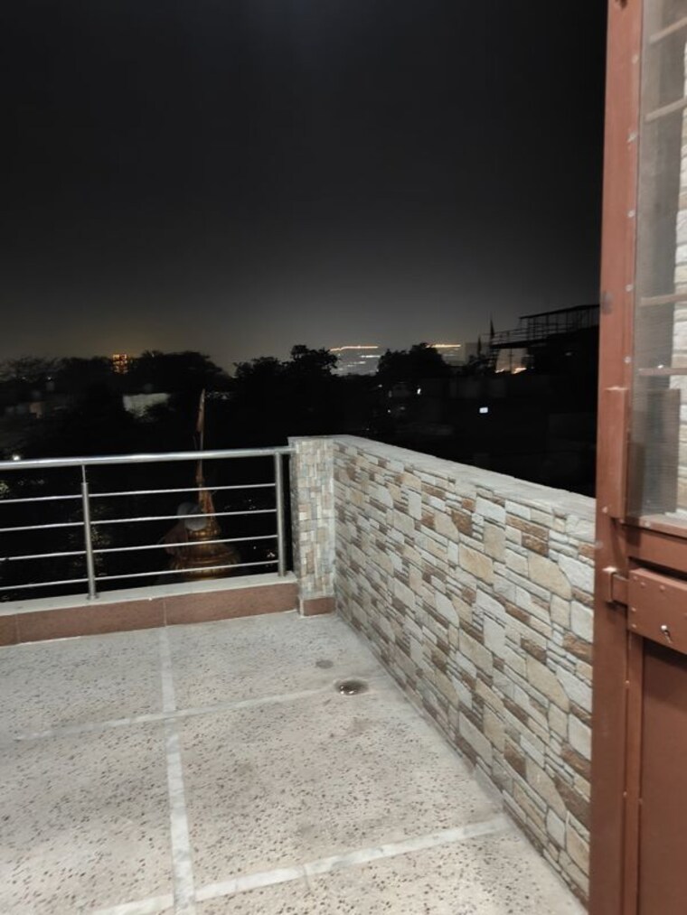 Balcony, sarita vihar 1 RK 150 Sq.Ft. Independent House In Sarita Vihar Delhi 9726666