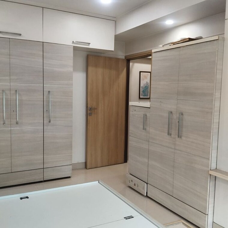 Room, andheri west 2 Bedroom 950 Sq.Ft. Apartment In Andheri West Mumbai 9726667