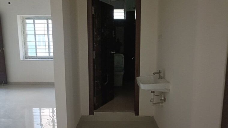 Bathroom, svs-ample-homes 2 Bedroom 950 Sq.Ft. Apartment In Chanda Nagar Hyderabad 9726670
