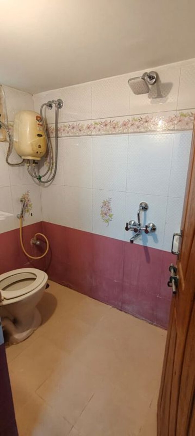 Bathroom, kondapur 3 Bedroom 1500 Sq.Ft. Apartment In Kondapur Hyderabad 9726674