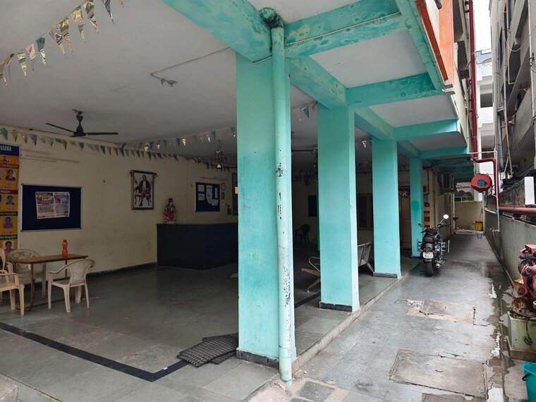 undefined, benz circle Commercial Showroom 10000 Sq.Ft. In Benz Circle Vijayawada 9726650