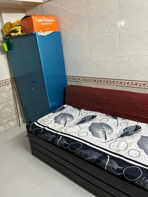 Room in  Pg at Vakola – for Rent