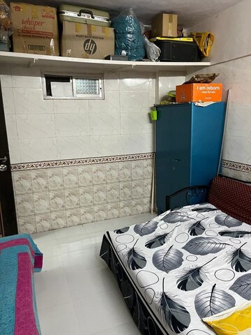 Room in  Pg at Vakola – for Rent