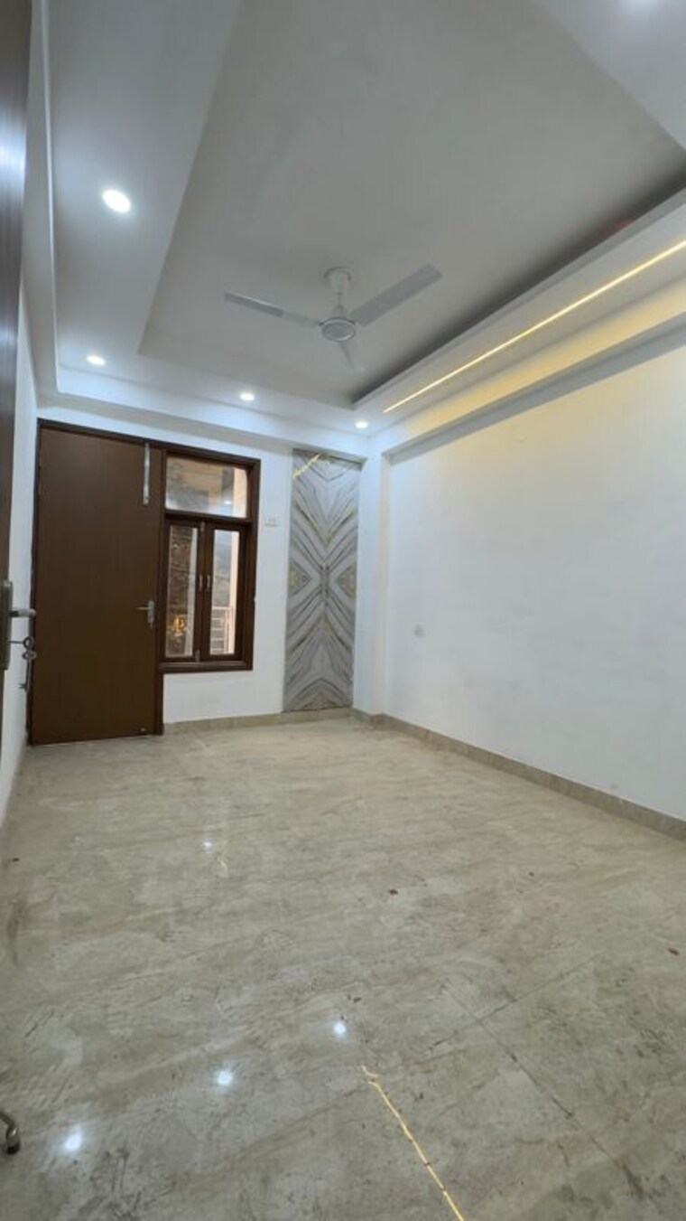 Room, chattarpur 3 Bedroom 1500 Sq.Ft. Builder Floor In Chattarpur Delhi 9726685