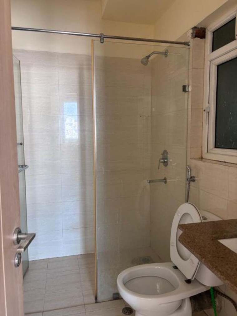 Bathroom, dlf-new-town-heights 2 Bedroom 1262 Sq.Ft. Apartment In Rajarhat New Town Kolkata 9726691