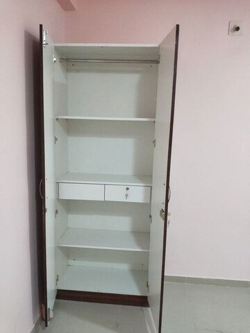 Room in  Pg at Vineet Khand – for Rent